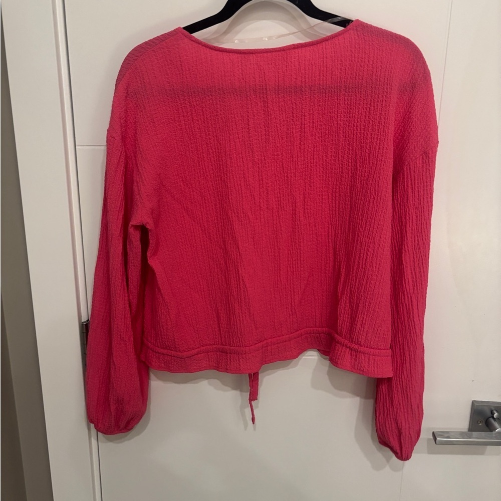 Reitmans Signature Pink Textured V-Neck Top - Picture 5 of 8